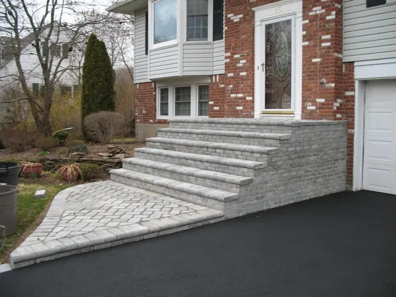 Premium entry stoop — Long Island